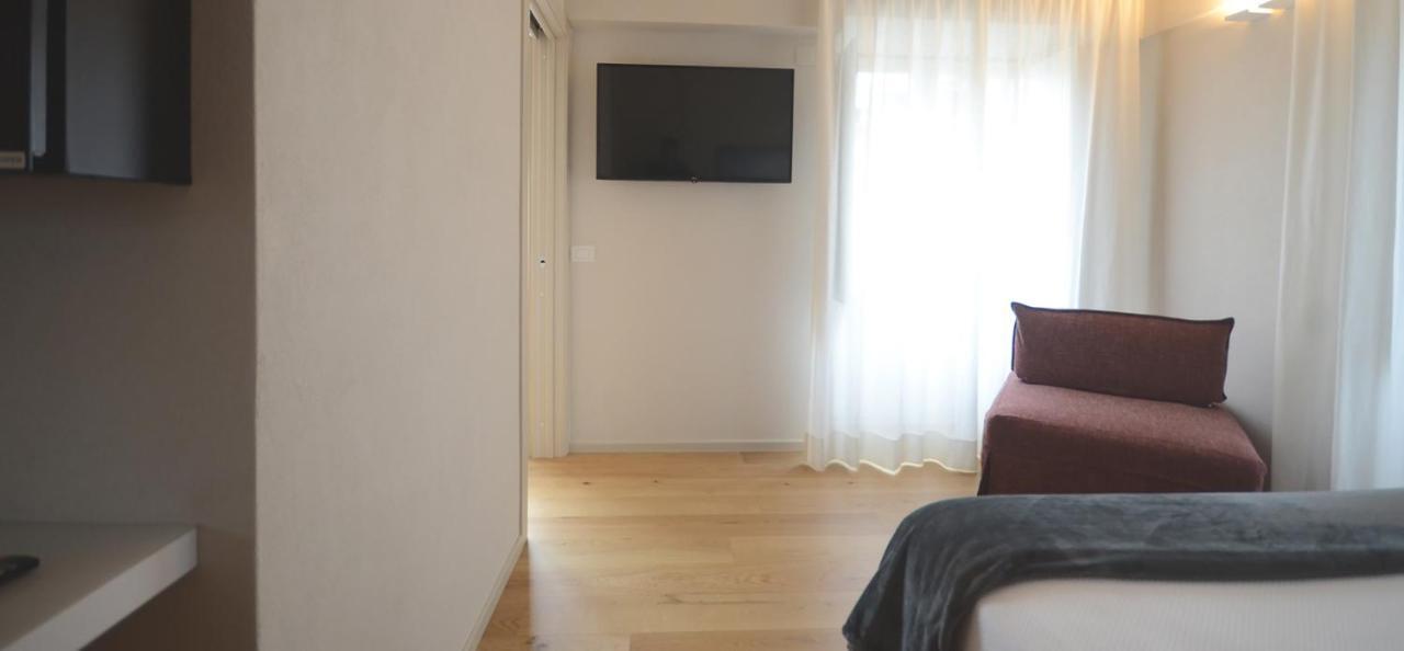 Albergo Centrale Ламеция Терме Екстериор снимка