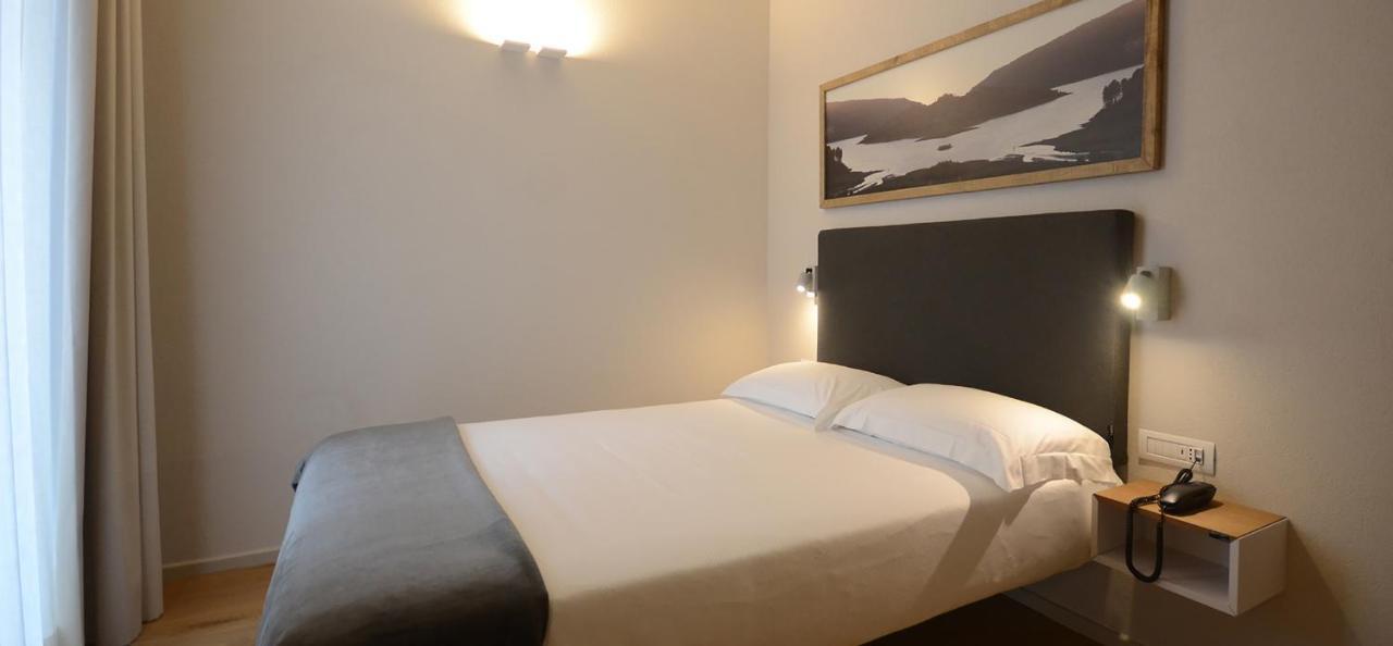 Albergo Centrale Ламеция Терме Екстериор снимка